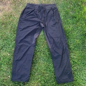 LULULEMON GYM PANTS